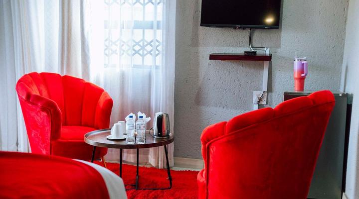 Rib's Boutique Hotel