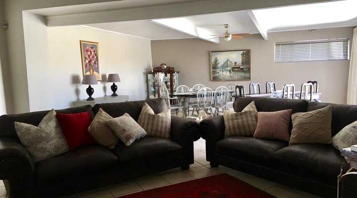 Klein Eikeboom Cottages