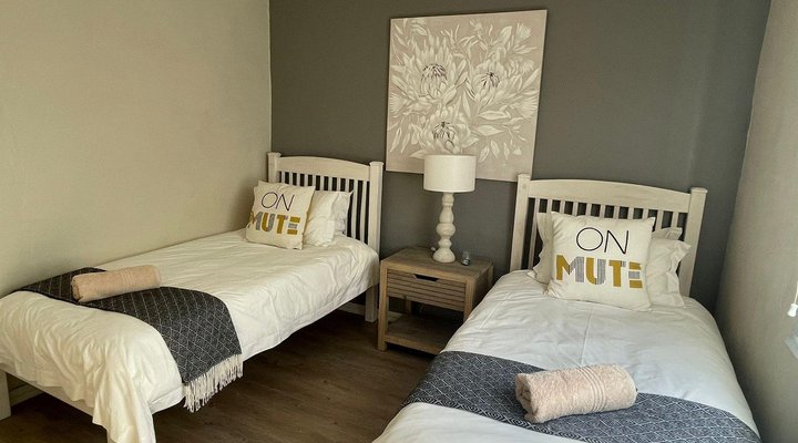 Klein Eikeboom Cottages