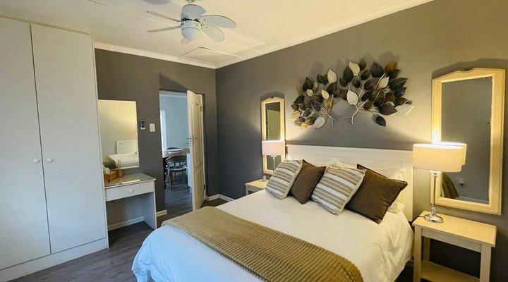 Klein Eikeboom Cottages