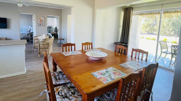 Klein Eikeboom Cottages