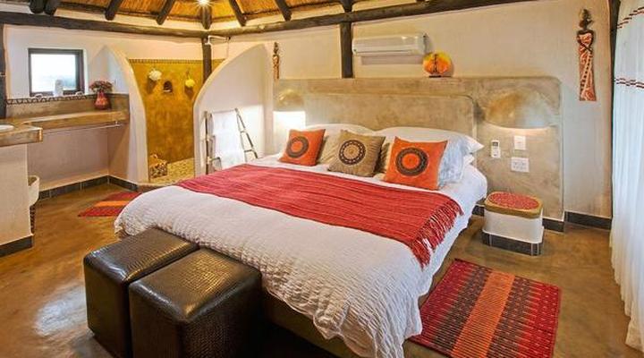 Raptor Retreat Game Lodge