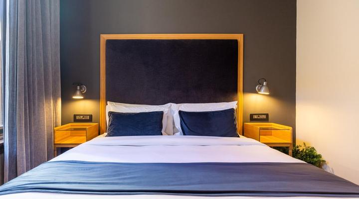 Old Bank Hotel - Lion Roars Hotels & Lodges