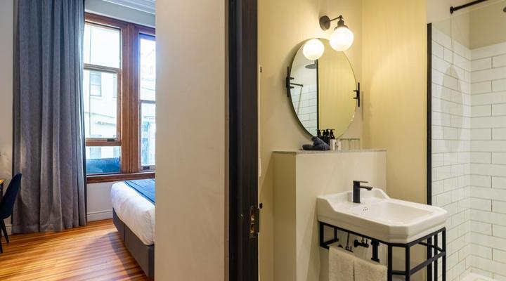 Old Bank Hotel - Lion Roars Hotels & Lodges