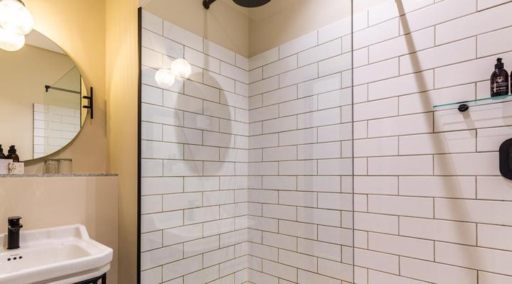 Old Bank Hotel - Lion Roars Hotels & Lodges