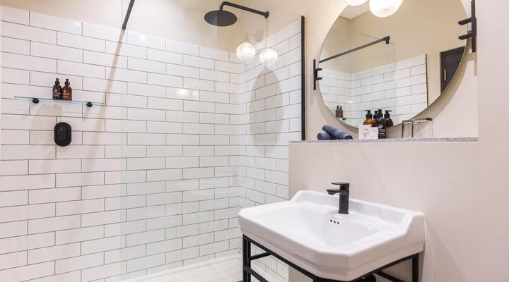 Old Bank Hotel - Lion Roars Hotels & Lodges