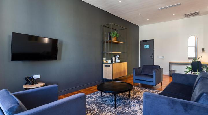 Old Bank Hotel - Lion Roars Hotels & Lodges