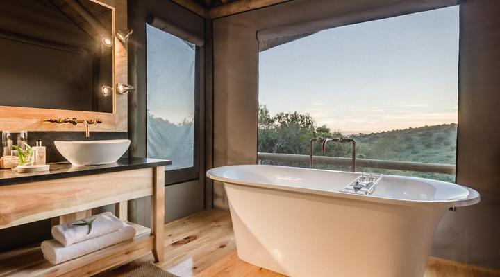 Bukela Game Lodge - Amakhala Game Reserve