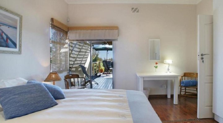 Anchor Bay Guest House