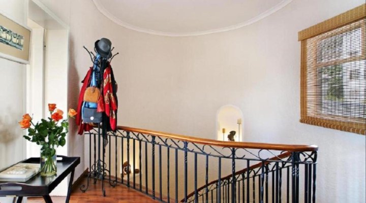 Anchor Bay Guest House