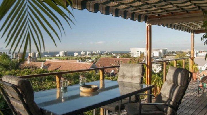 Anchor Bay Guest House