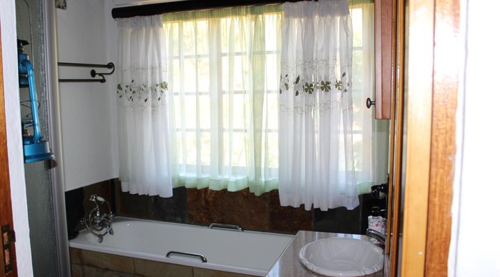 Koubad Farm Lodge