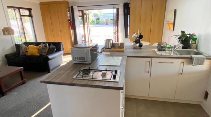 Dolphin Circle Bed and Breakfast