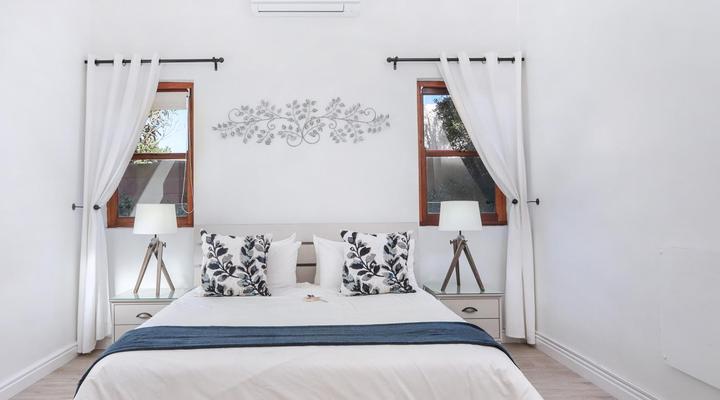 Sixteen Guesthouse on Main