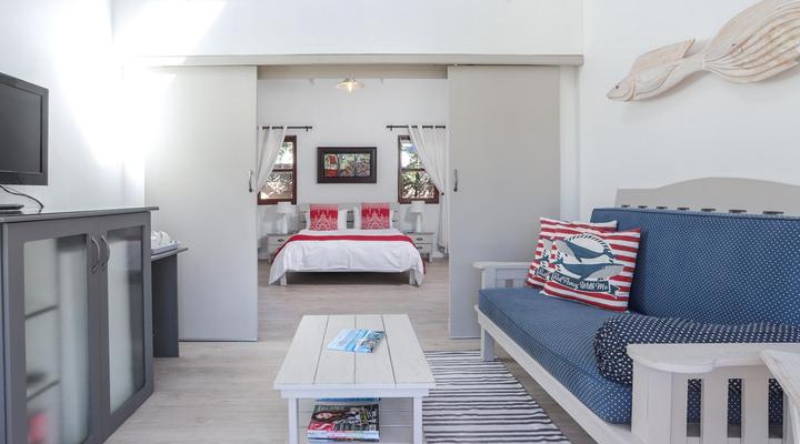 Sixteen Guesthouse on Main