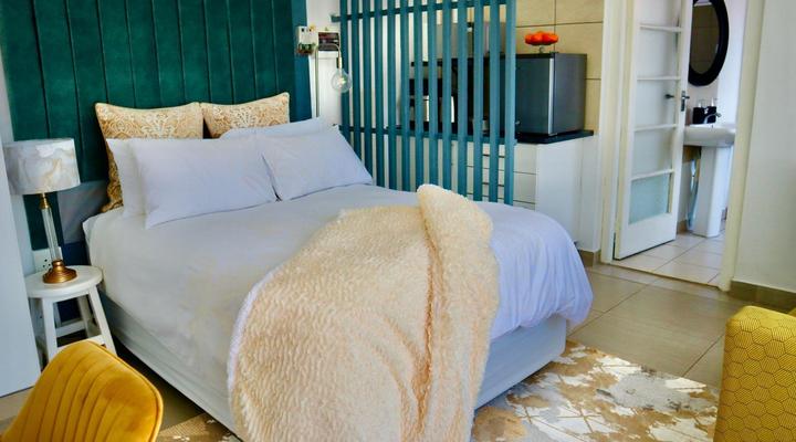 Cozy Haven in the Capital City