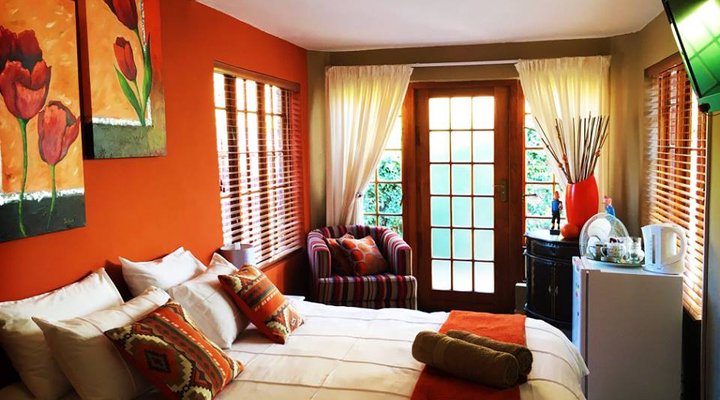 Aqua View Riverside Guest House