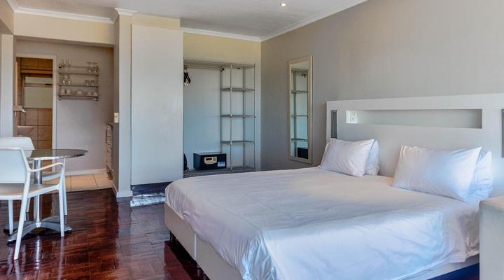 Mouille Point Village Studio Apartments