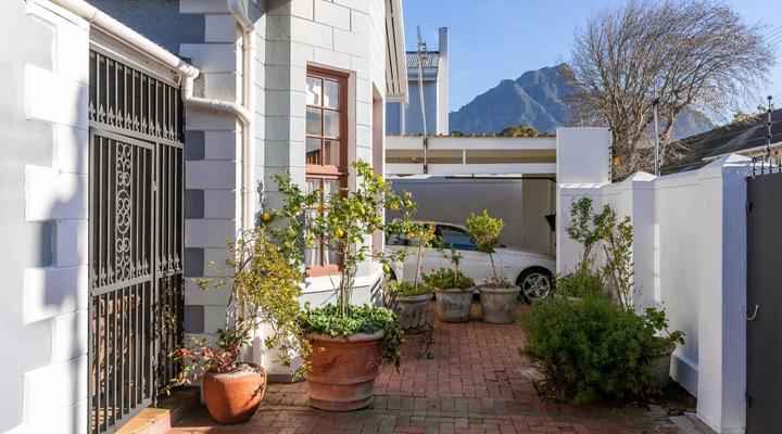 The Victorian Annexe