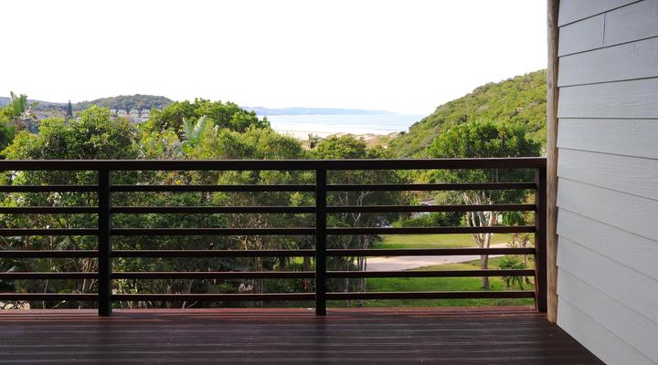 Buccaneers Beach Lodge