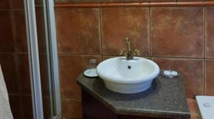 Lakeside Guest House