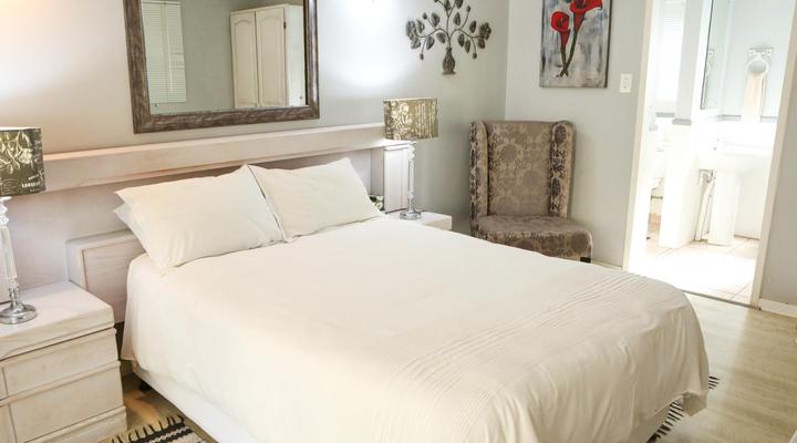 Lakeside Guest House