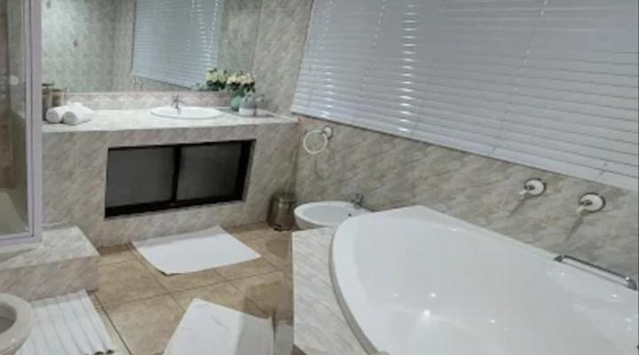 Lakeside Guest House