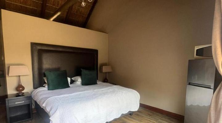 WhyNot Restaurant & Guest Lodge