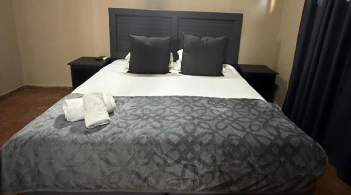 WhyNot Restaurant & Guest Lodge