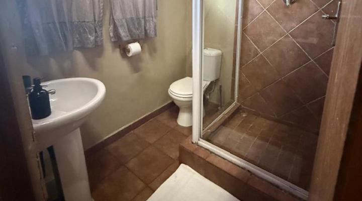 WhyNot Restaurant & Guest Lodge