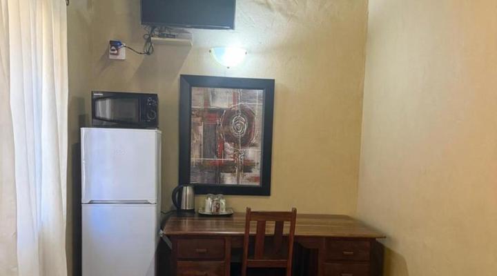 WhyNot Restaurant & Guest Lodge