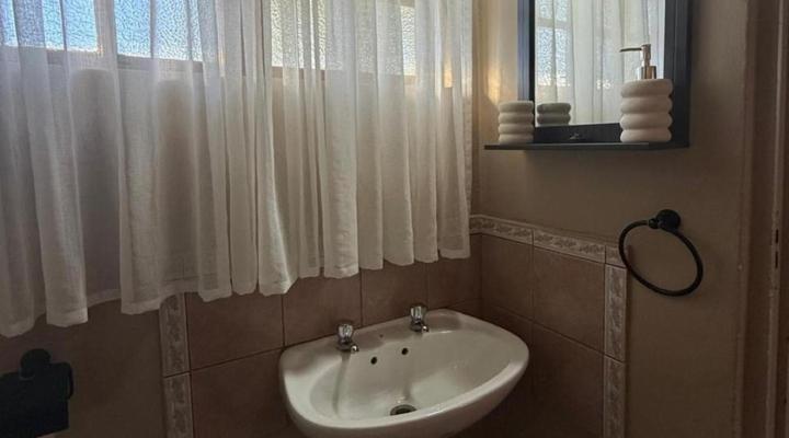 WhyNot Restaurant & Guest Lodge