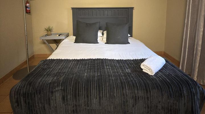 WhyNot Restaurant & Guest Lodge