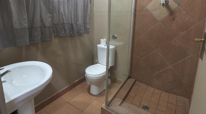 WhyNot Restaurant & Guest Lodge