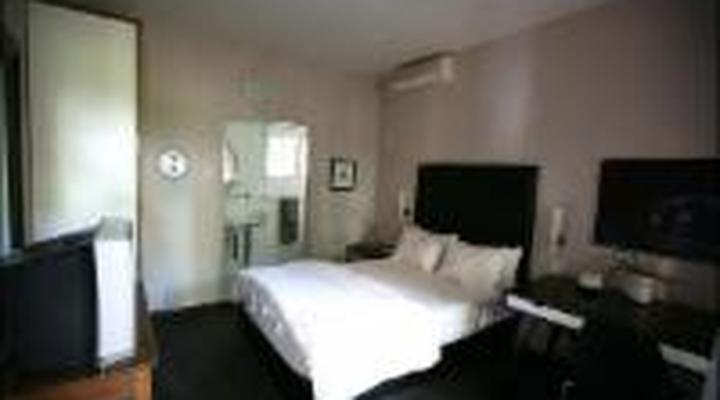 Le Must River Residence