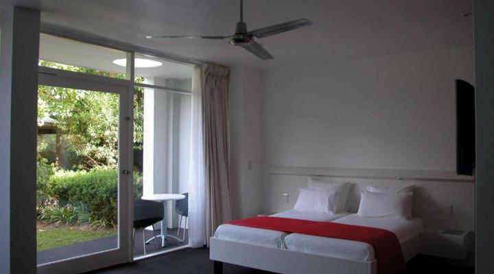 Serene-estate Guesthouse