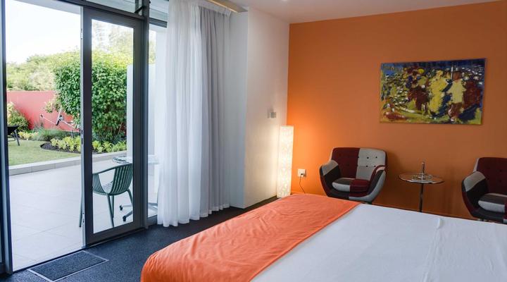 Serene-estate Guesthouse