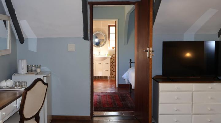 Mongoose Manor Bed and Breakfast