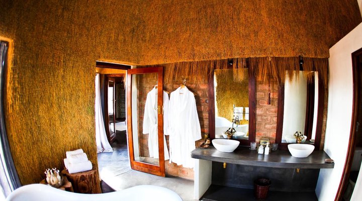 We Kebi Safari Lodge