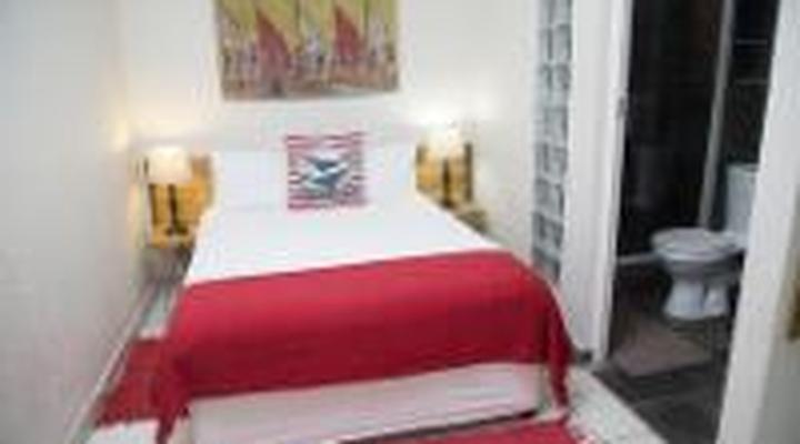 Ansteys Beach Self-Catering and Backpackers
