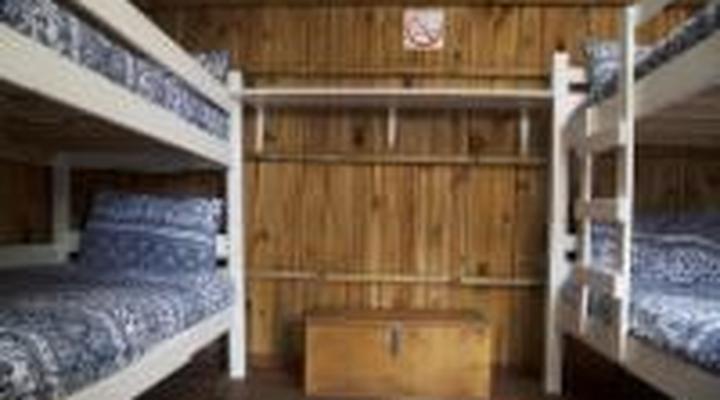 Ansteys Beach Self-Catering and Backpackers