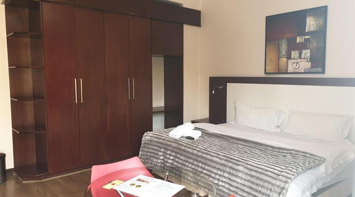 Silver Oak Luxury Accommodation