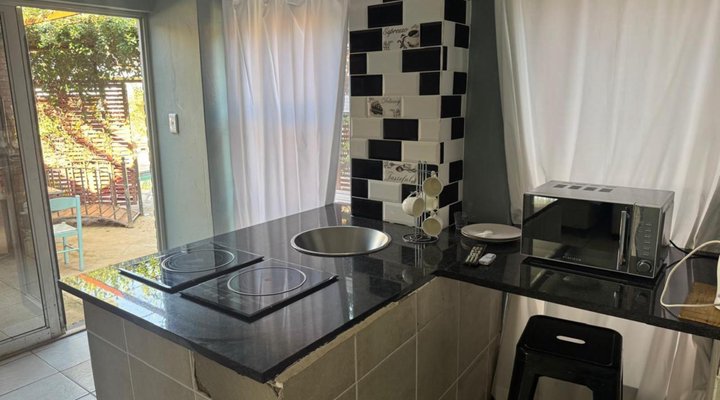 G Kennzy Guest House