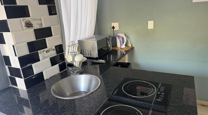 G Kennzy Guest House