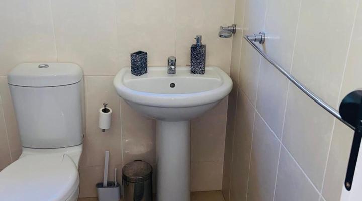 Royal Highness Lux Guesthouse