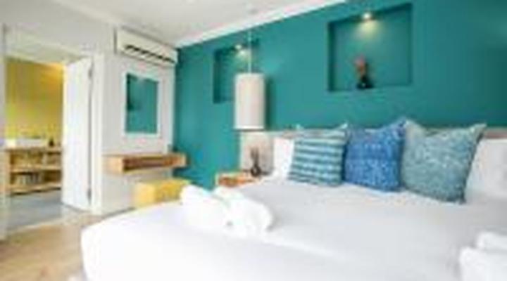 Hout & About Guest House