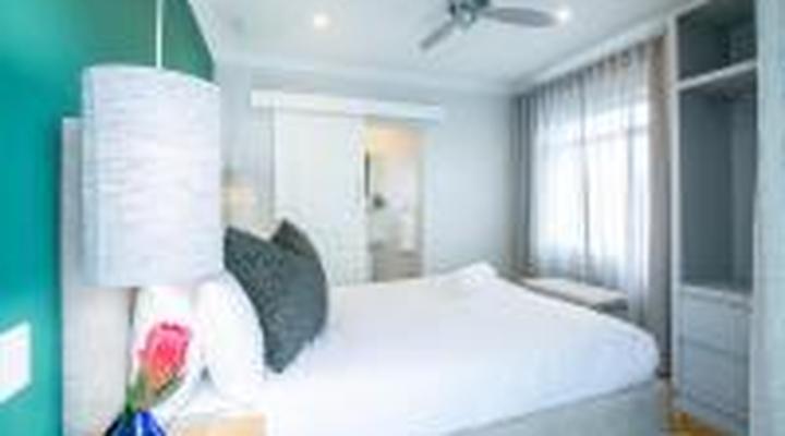 Hout & About Guest House