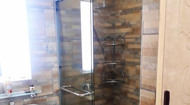 Bateleur Self Catering