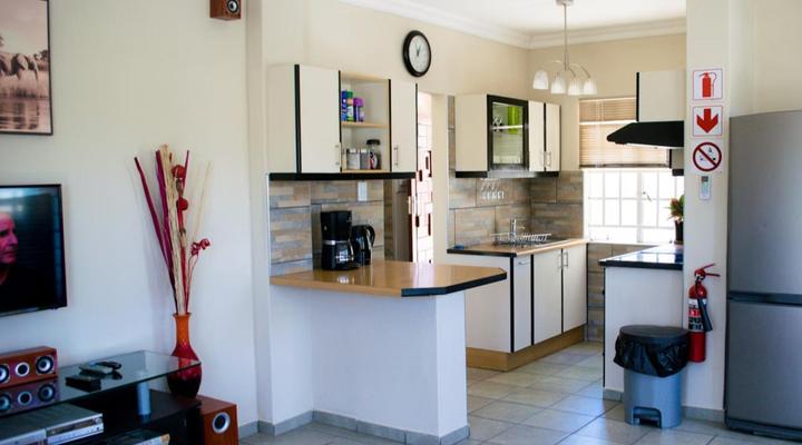 Bateleur Self Catering