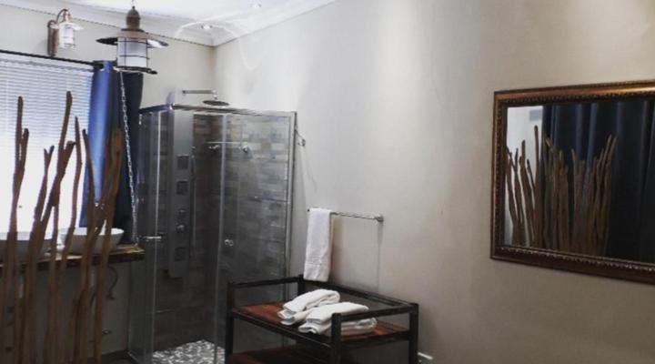 Bateleur Self Catering